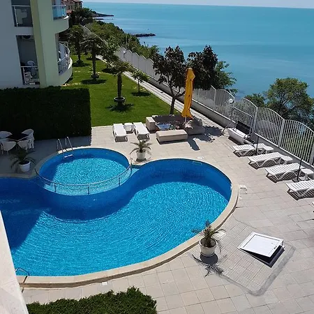 Alex Beach * سفيتي فلاس